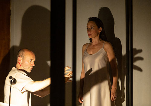 La Comedia Nacional celebra su 75º aniversario con «Tiempo Salvaje», dirigida por el catalán Josep Maria Miró. Imperdible Estreno mundial en Castellano