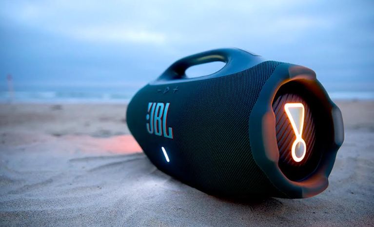 Llevá tu música a dónde quieras con el nuevo JBL Boombox 4!